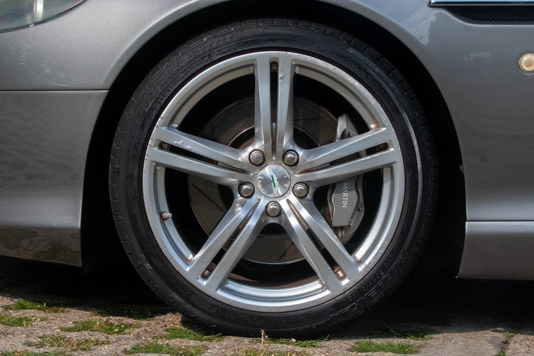 2004 Aston Martin DB9 - Image 27 of 30
