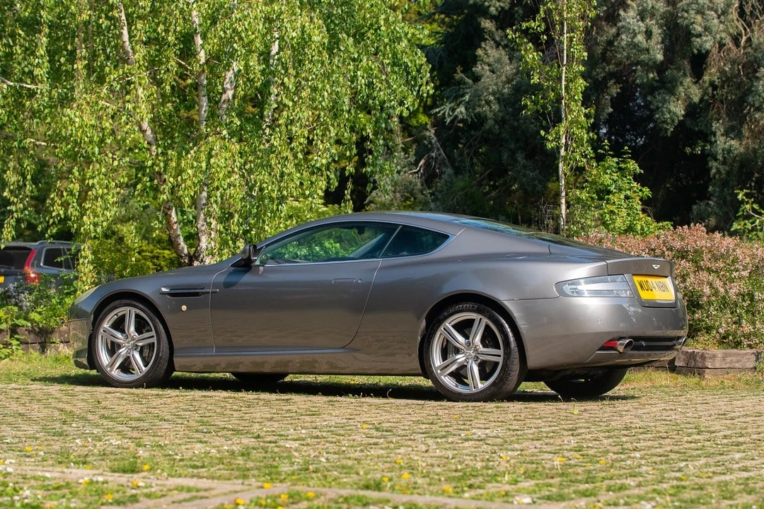 2004 Aston Martin DB9 - Image 17 of 30