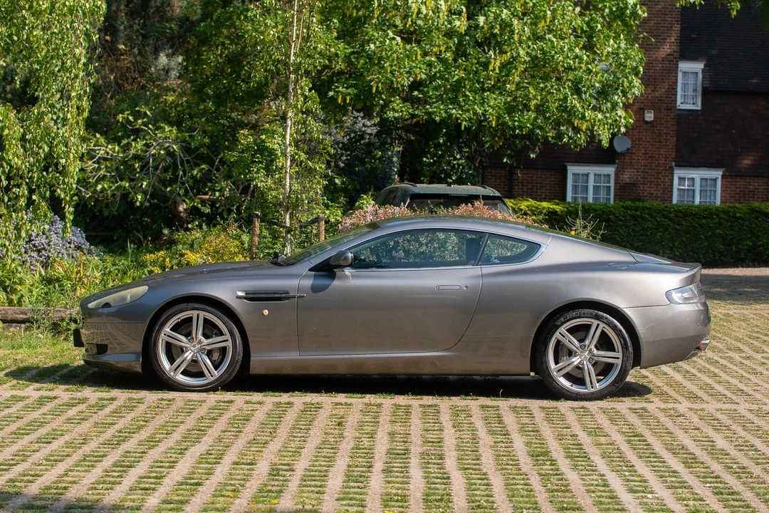 2004 Aston Martin DB9 - Image 19 of 30