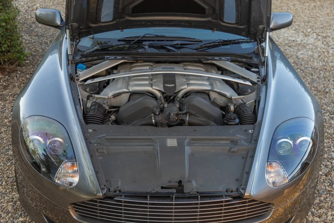 2004 Aston Martin DB9 - Image 19 of 30