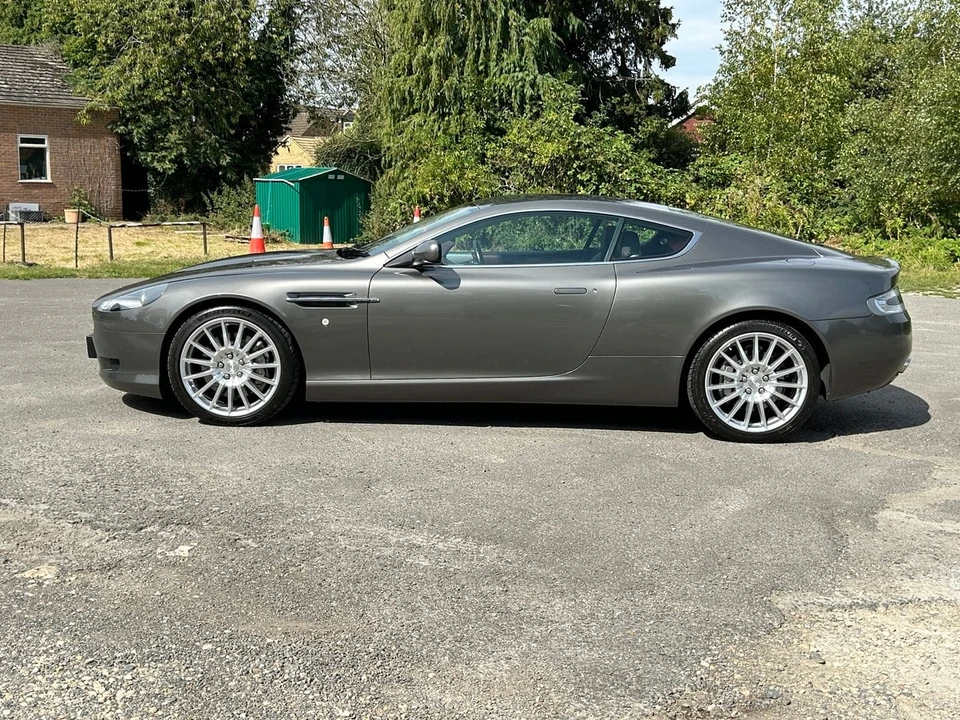 2004 Aston Martin DB9 - Image 27 of 30