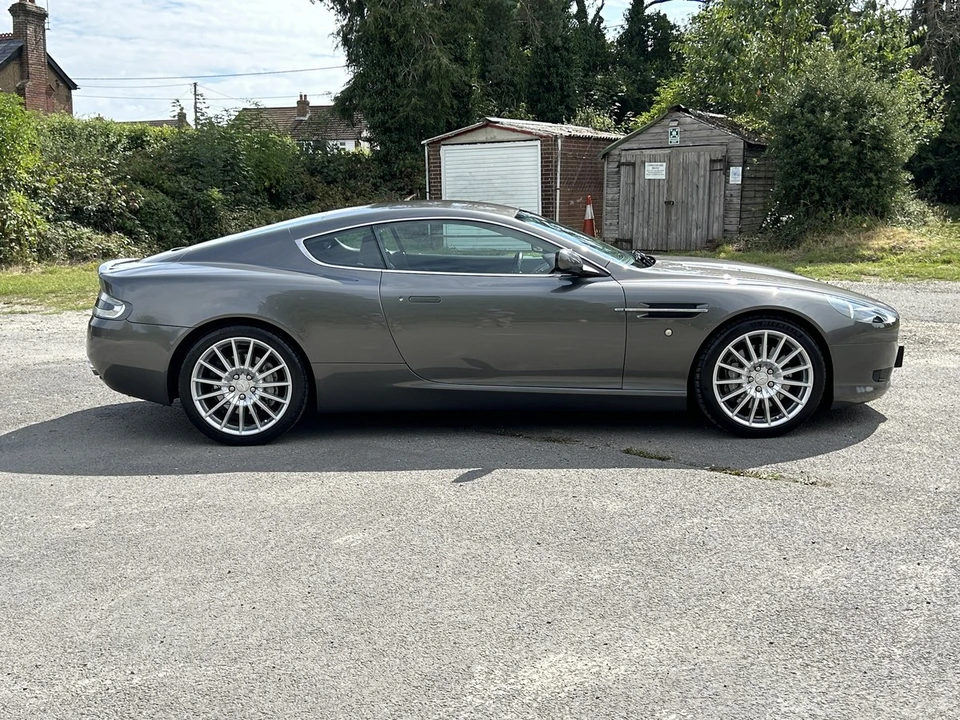 2004 Aston Martin DB9 - Image 23 of 30