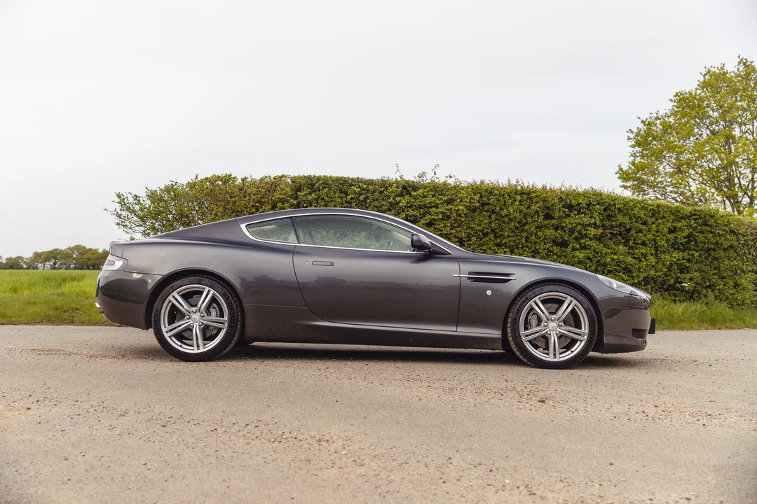 2005 Aston Martin DB9 - Image 8 of 31