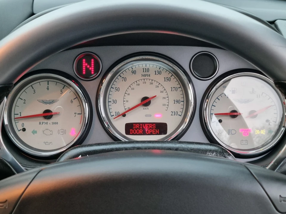 2004 Aston Martin Vanquish 1st Gen - Image 14 of 30