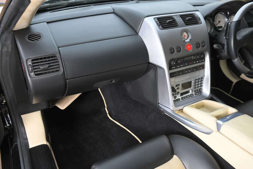 2004 Aston Martin Vanquish 1st Gen - Image 20 of 31