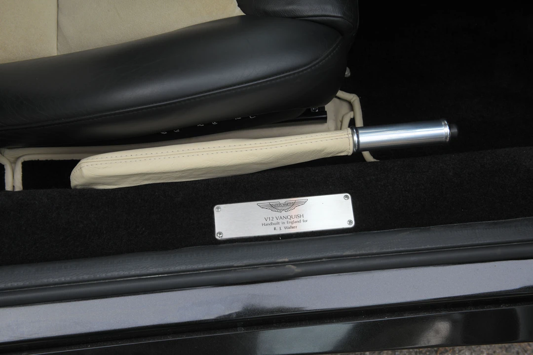 2004 Aston Martin Vanquish 1st Gen - Image 16 of 31