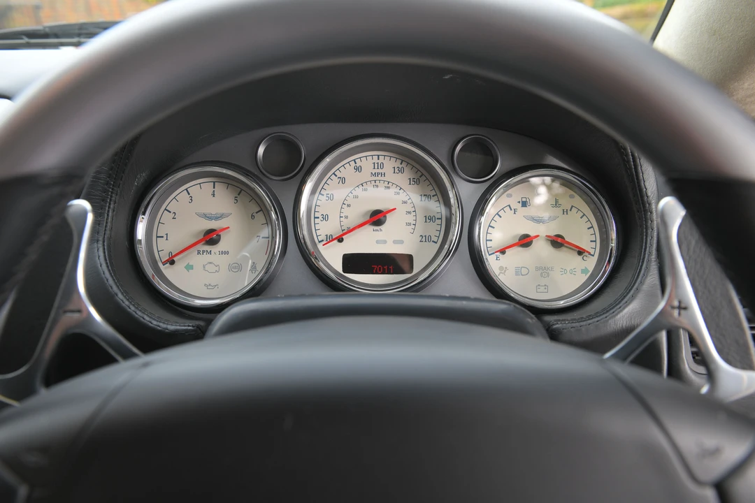 2004 Aston Martin Vanquish 1st Gen - Image 6 of 31