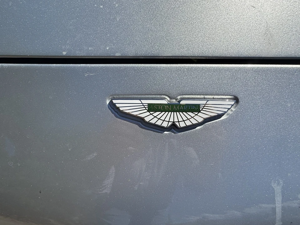 2004 Aston Martin Vanquish 1st Gen - Image 22 of 31