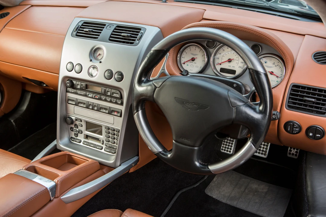 2004 Aston Martin Vanquish 1st Gen - Image 14 of 31
