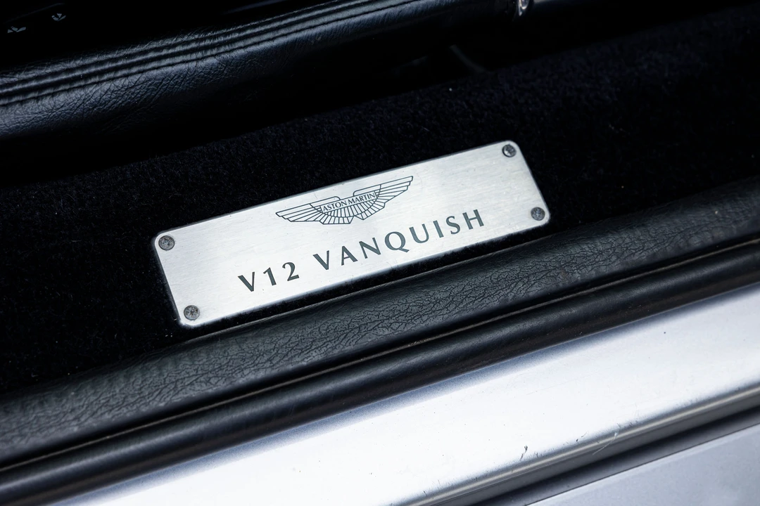 2004 Aston Martin Vanquish 1st Gen - Image 22 of 23