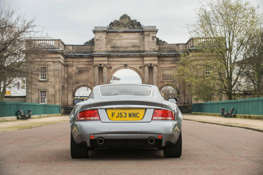 2004 Aston Martin Vanquish 1st Gen - Image 4 of 21