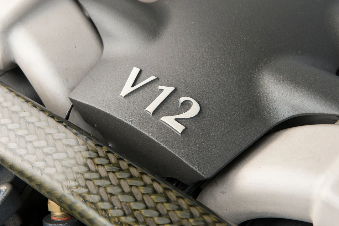 2004 Aston Martin Vanquish 1st Gen - Image 14 of 21