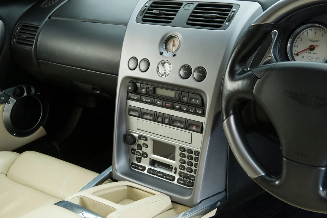 2004 Aston Martin Vanquish 1st Gen - Image 9 of 21