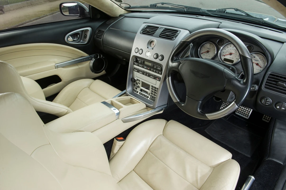 2004 Aston Martin Vanquish 1st Gen - Image 11 of 21