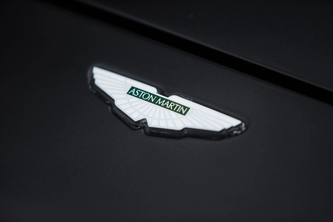 2004 Aston Martin Vanquish 1st Gen - Image 8 of 13