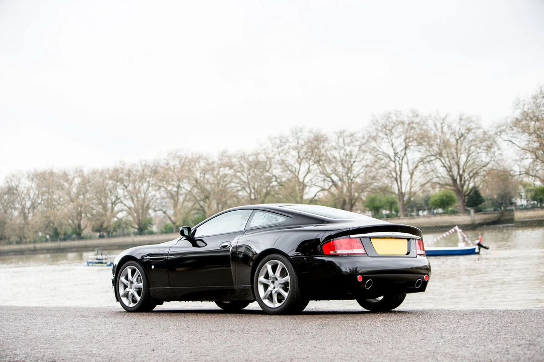 2004 Aston Martin Vanquish 1st Gen - Image 4 of 13