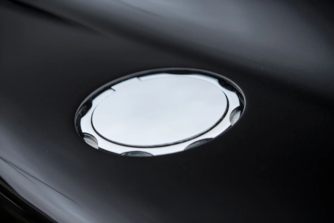 2004 Aston Martin Vanquish 1st Gen - Image 10 of 13