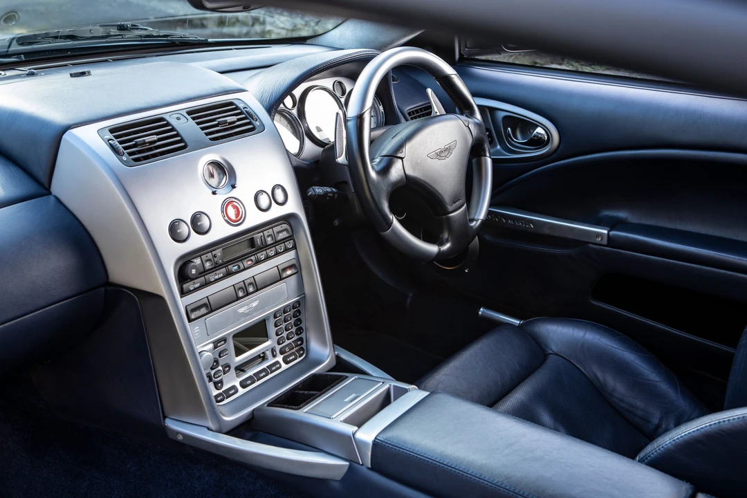 2004 Aston Martin Vanquish 1st Gen - Image 22 of 28