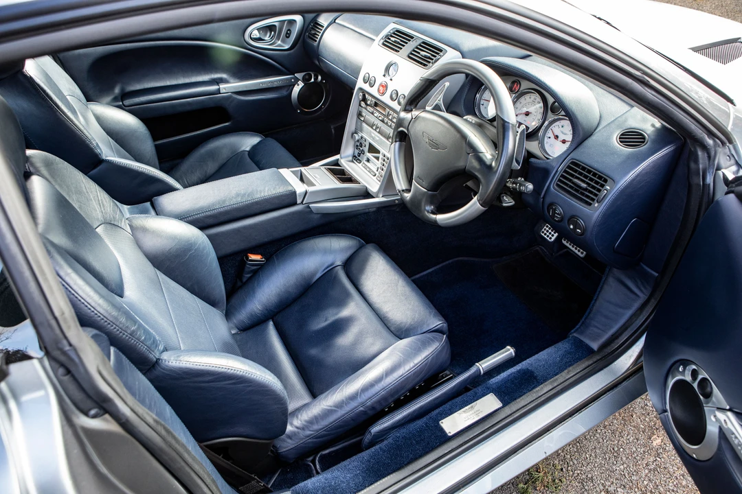 2004 Aston Martin Vanquish 1st Gen - Image 14 of 28