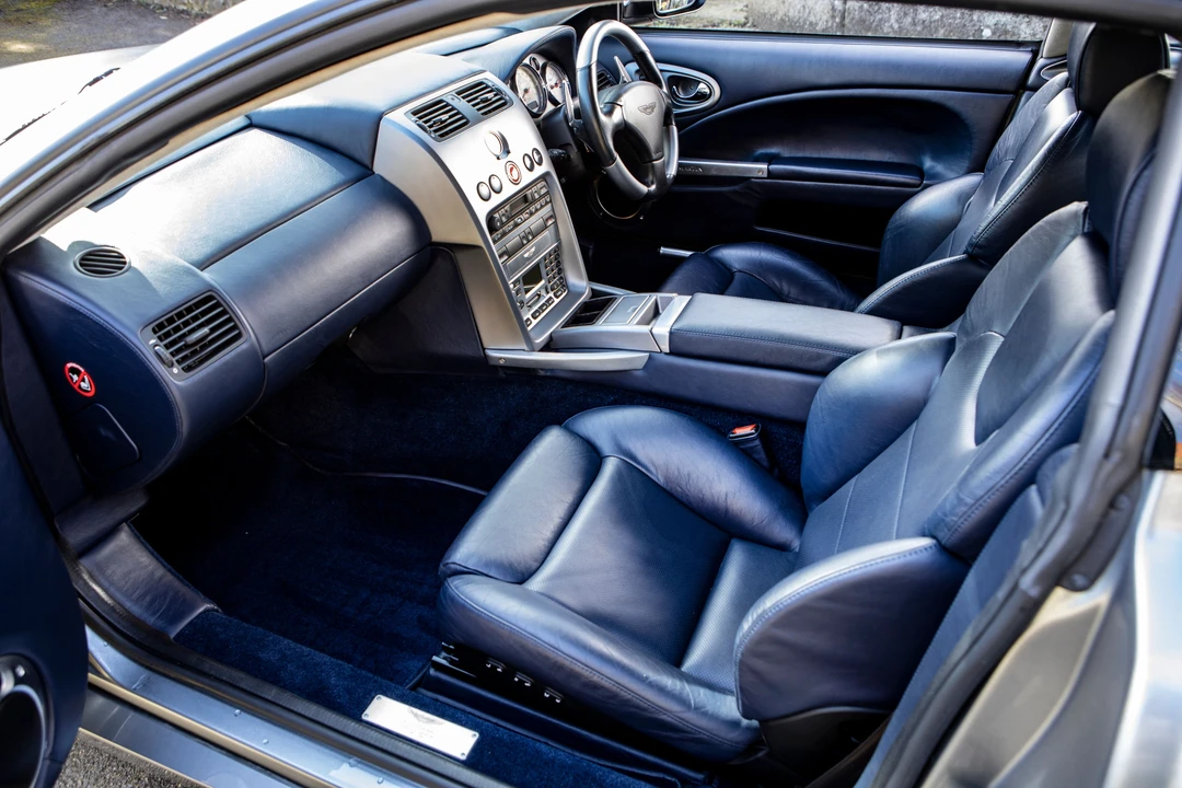 2004 Aston Martin Vanquish 1st Gen - Image 23 of 28