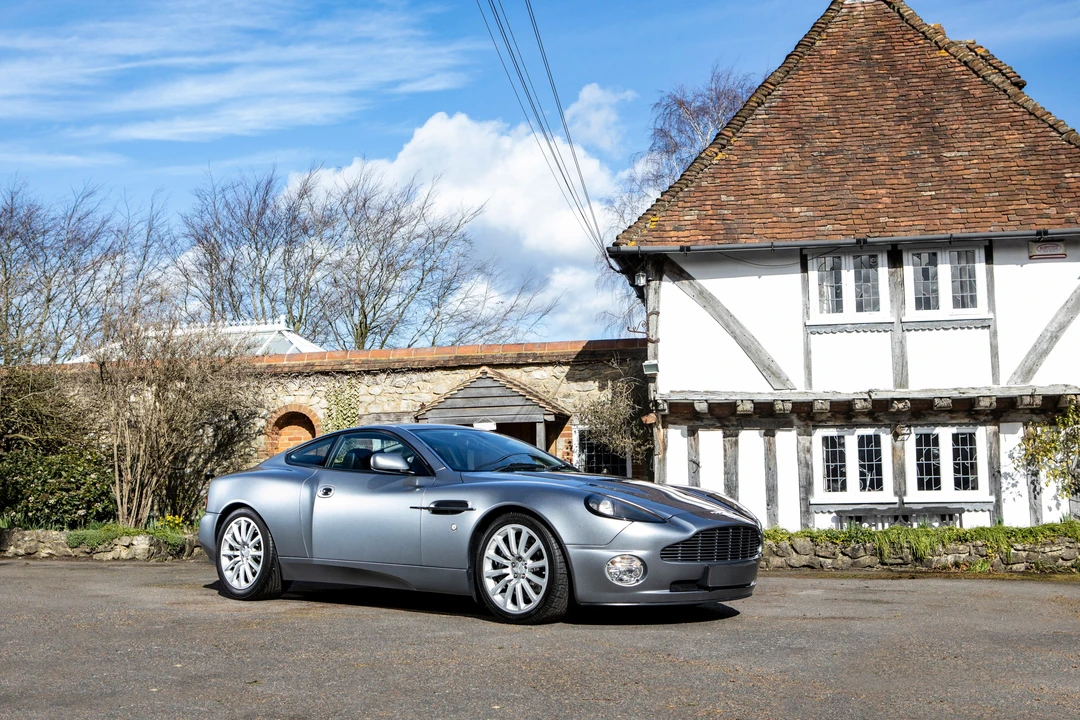 2004 Aston Martin Vanquish 1st Gen - Image 7 of 28