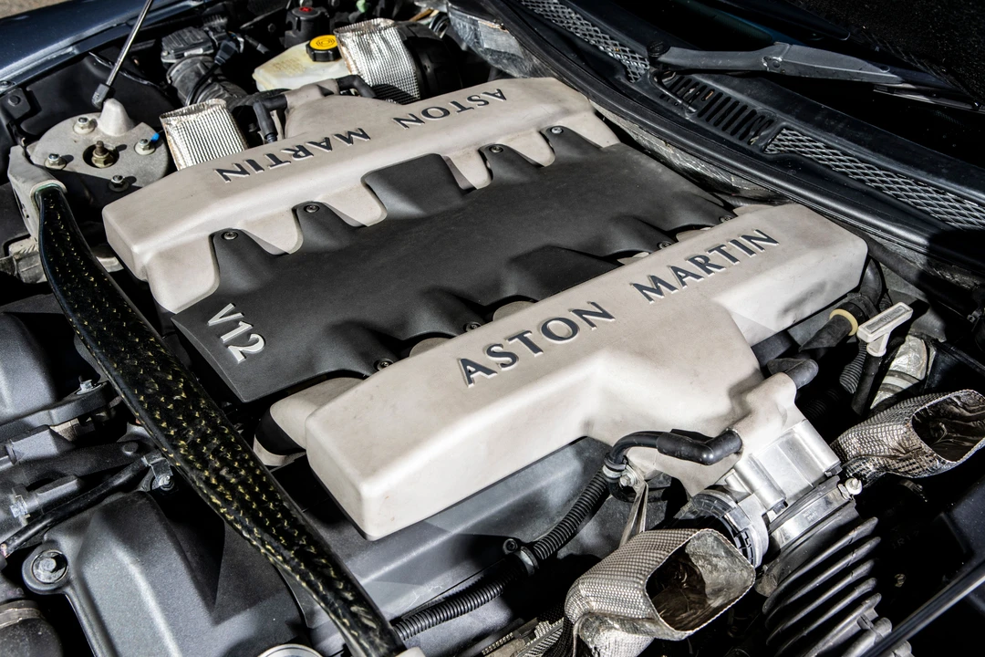 2004 Aston Martin Vanquish 1st Gen - Image 15 of 28