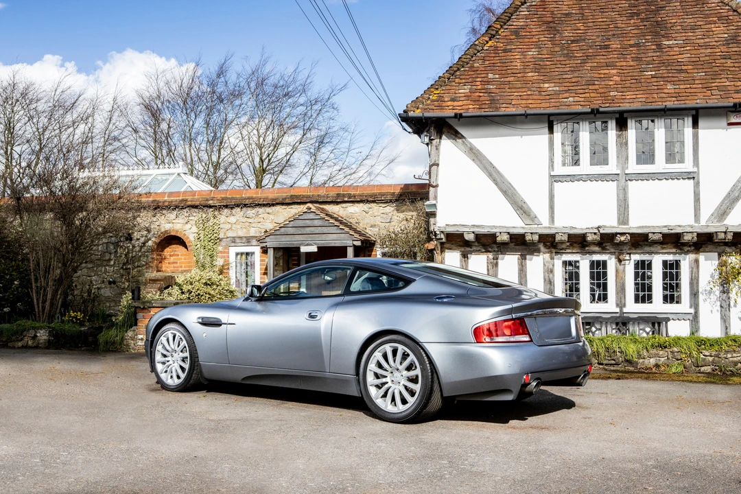 2004 Aston Martin Vanquish 1st Gen - Image 5 of 28