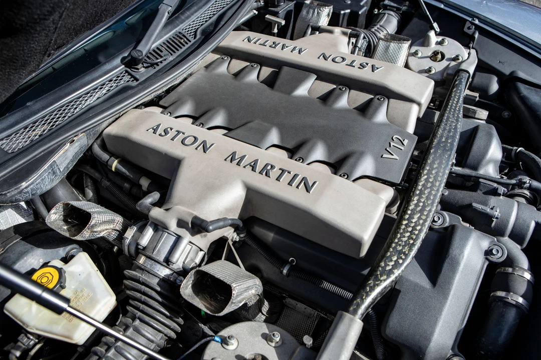 2004 Aston Martin Vanquish 1st Gen - Image 17 of 28