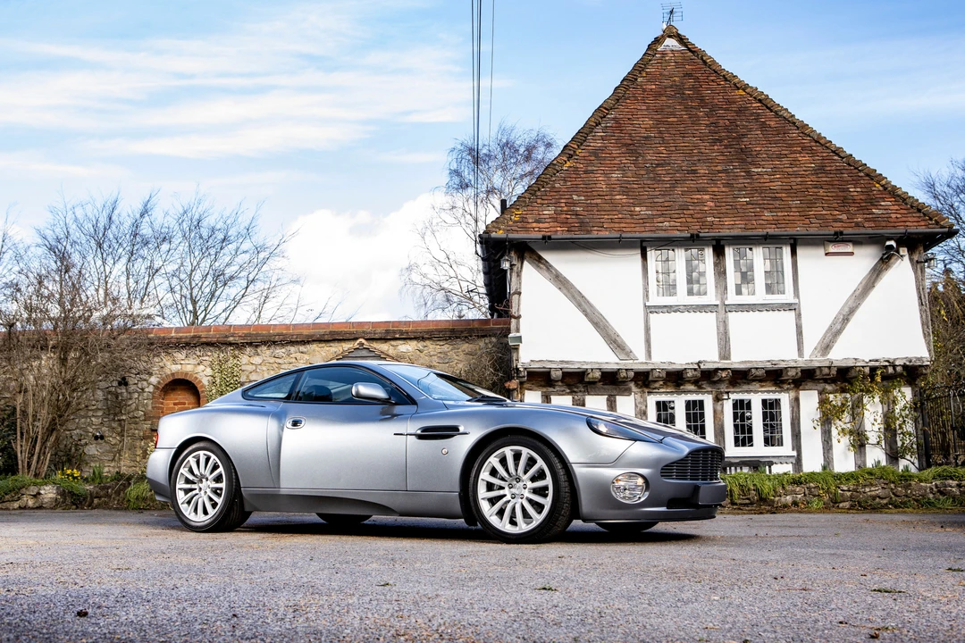 2004 Aston Martin Vanquish 1st Gen - Image 6 of 28