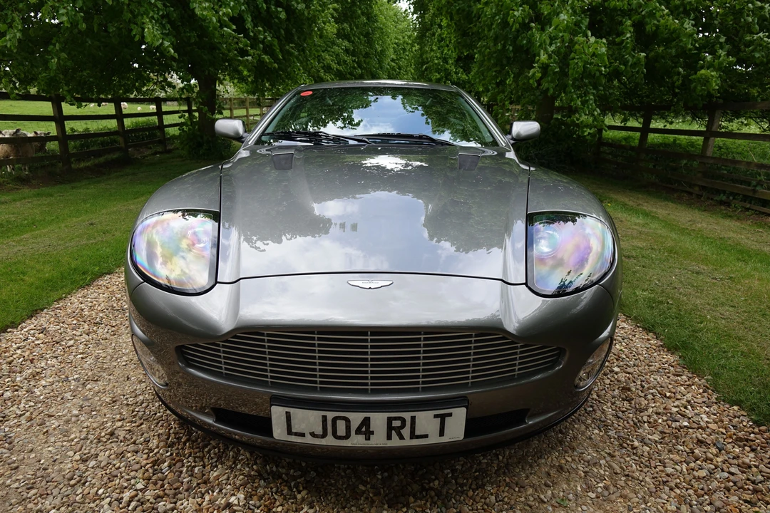 2004 Aston Martin Vanquish 1st Gen - Image 20 of 28