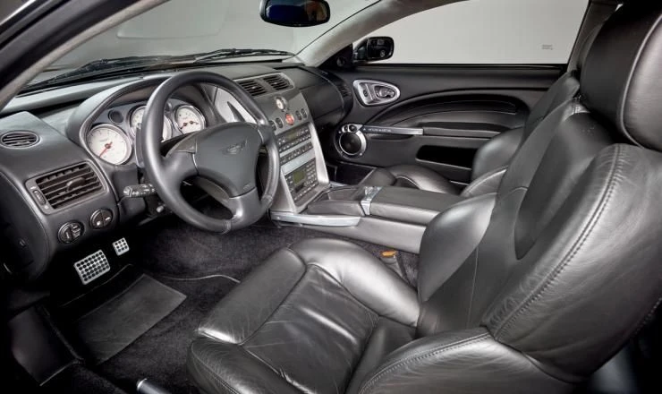 2004 Aston Martin Vanquish 1st Gen - Image 27 of 28