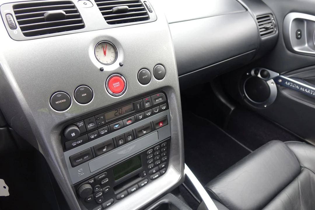 2004 Aston Martin Vanquish 1st Gen - Image 5 of 28