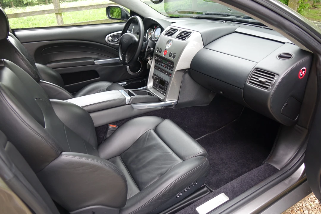 2004 Aston Martin Vanquish 1st Gen - Image 14 of 28