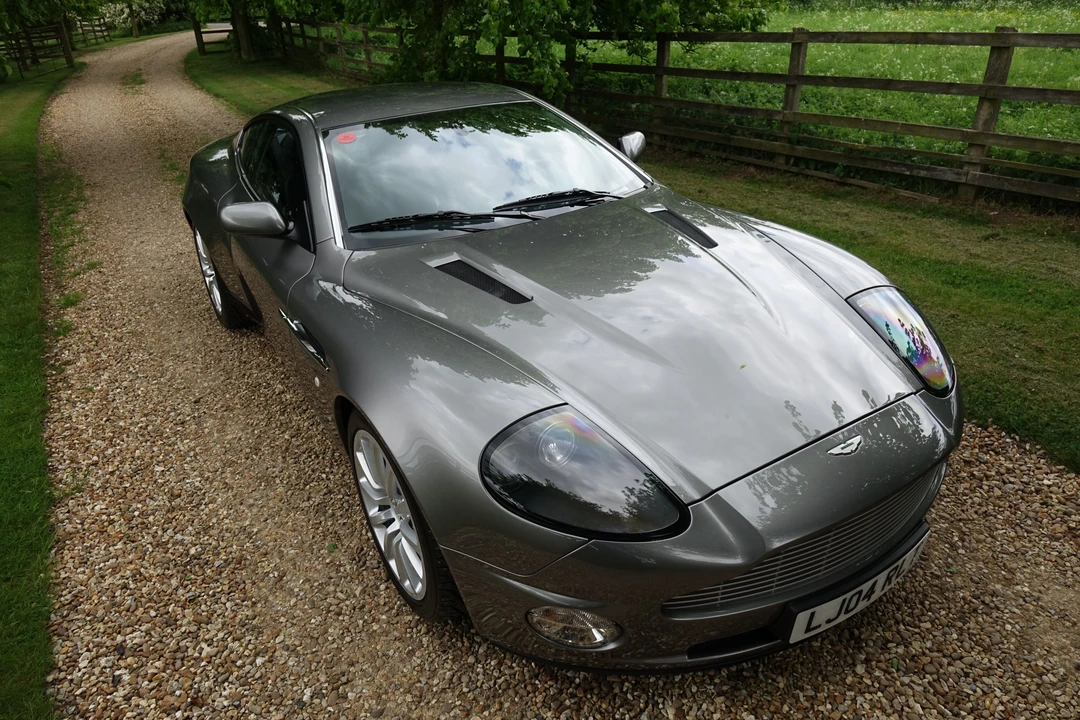 2004 Aston Martin Vanquish 1st Gen - Image 7 of 28
