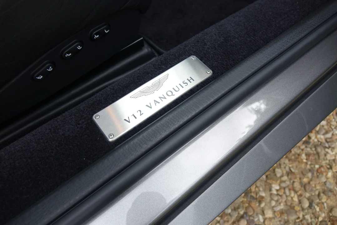 2004 Aston Martin Vanquish 1st Gen - Image 12 of 28