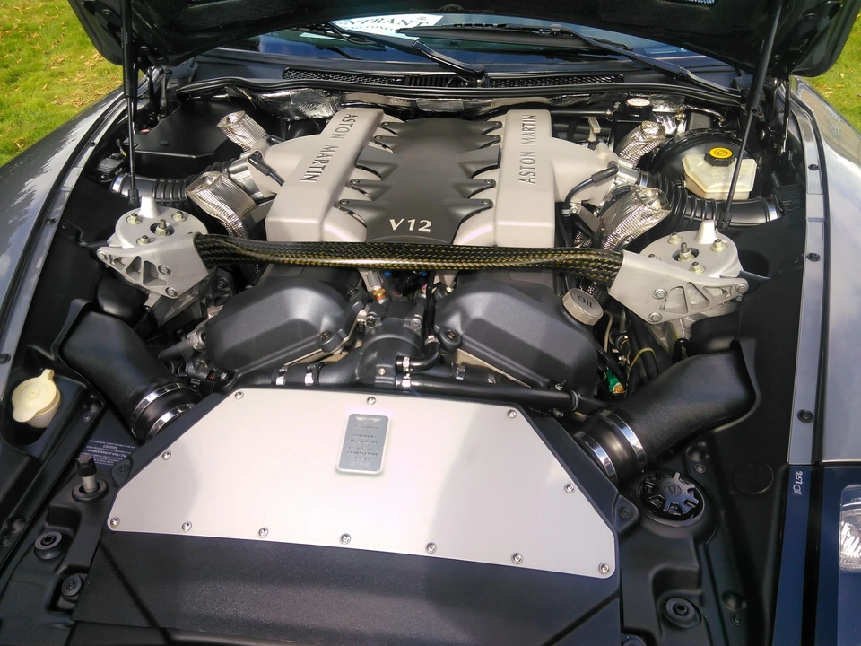 2004 Aston Martin Vanquish 1st Gen - Image 3 of 28