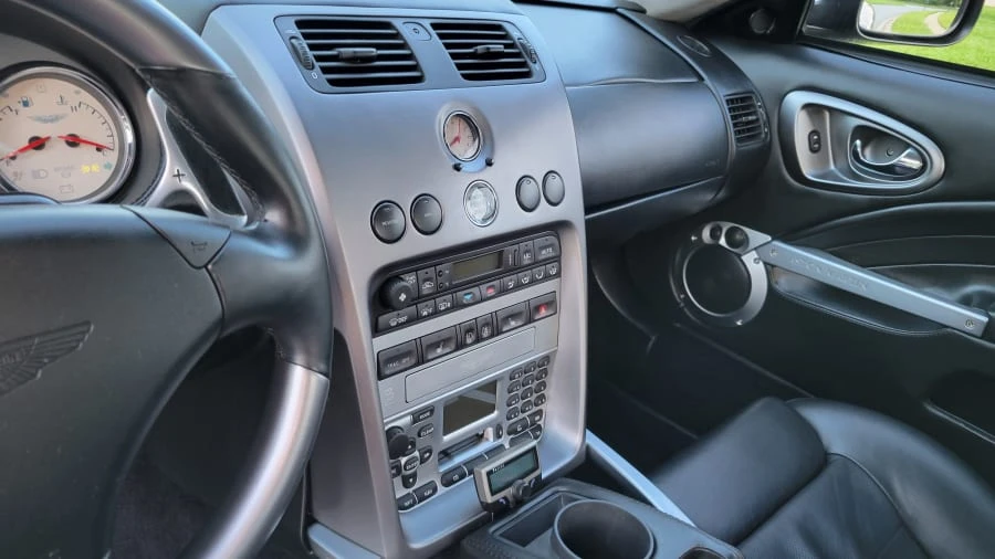 2004 Aston Martin Vanquish 1st Gen - Image 14 of 31
