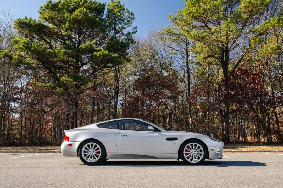 2004 Aston Martin Vanquish 1st Gen - Image 12 of 31
