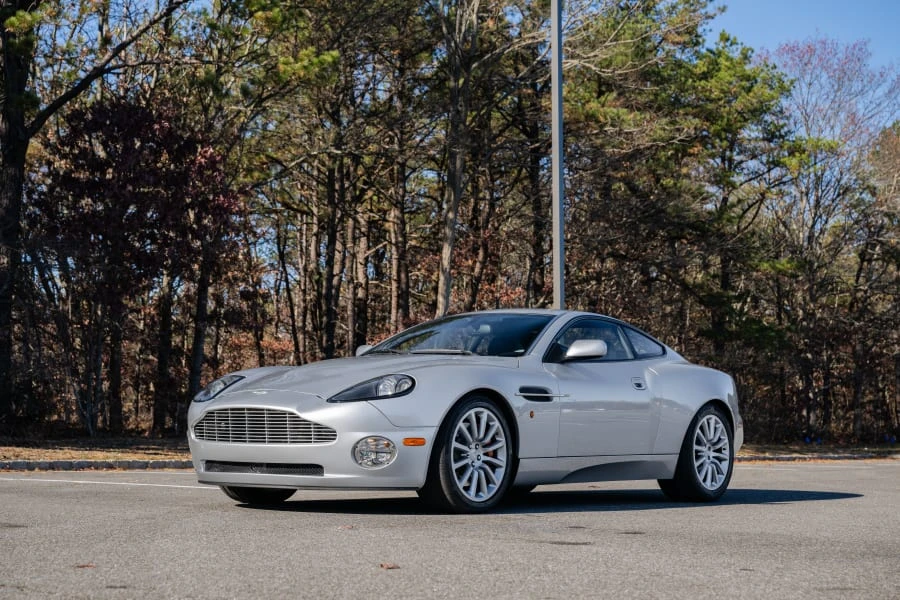 2004 Aston Martin Vanquish 1st Gen - Image 21 of 31
