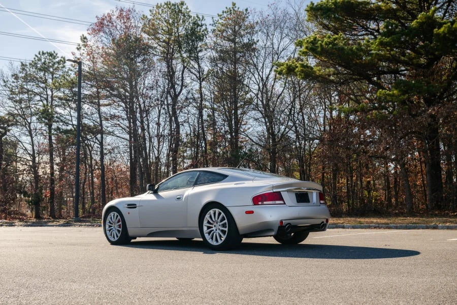 2004 Aston Martin Vanquish 1st Gen - Image 3 of 31