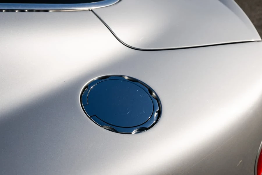 2004 Aston Martin Vanquish 1st Gen - Image 13 of 31
