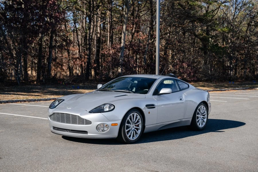 2004 Aston Martin Vanquish 1st Gen - Image 23 of 31