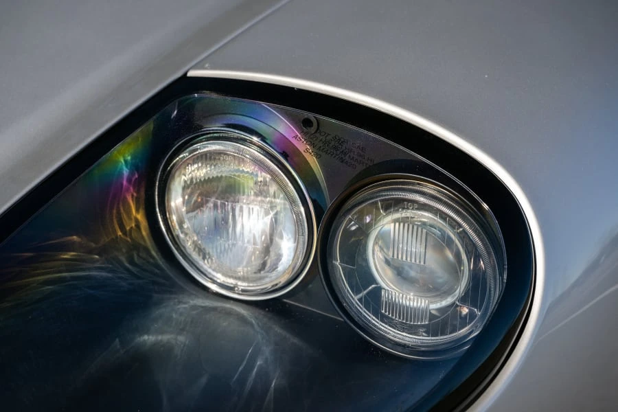2004 Aston Martin Vanquish 1st Gen - Image 28 of 31