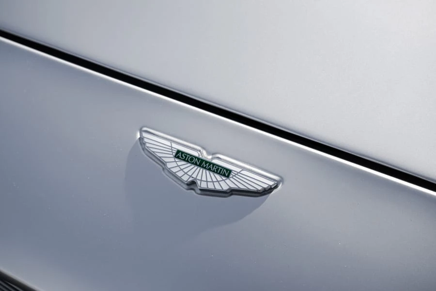 2004 Aston Martin Vanquish 1st Gen - Image 19 of 31