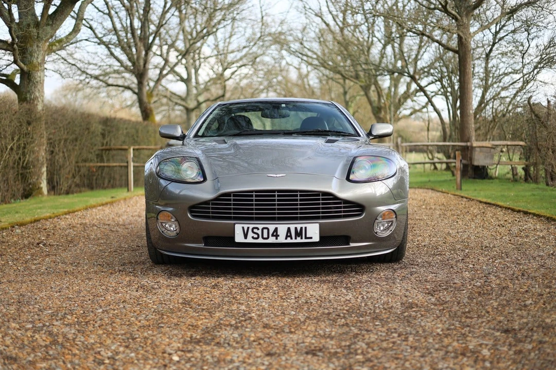 2004 Aston Martin Vanquish 1st Gen - Image 4 of 30