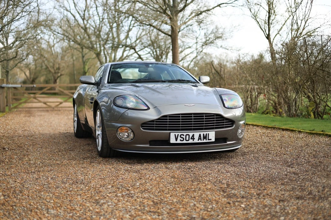 2004 Aston Martin Vanquish 1st Gen - Image 5 of 30