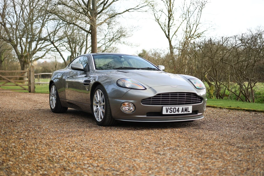 2004 Aston Martin Vanquish 1st Gen - Image 6 of 30