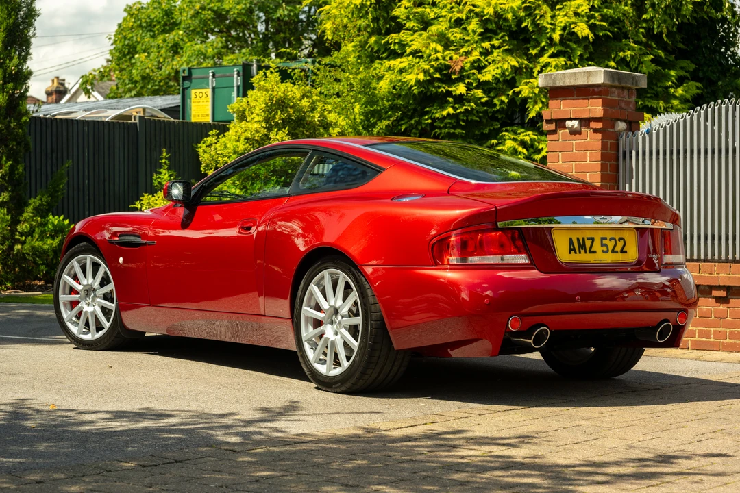 2004 Aston Martin Vanquish 1st Gen - Image 5 of 31