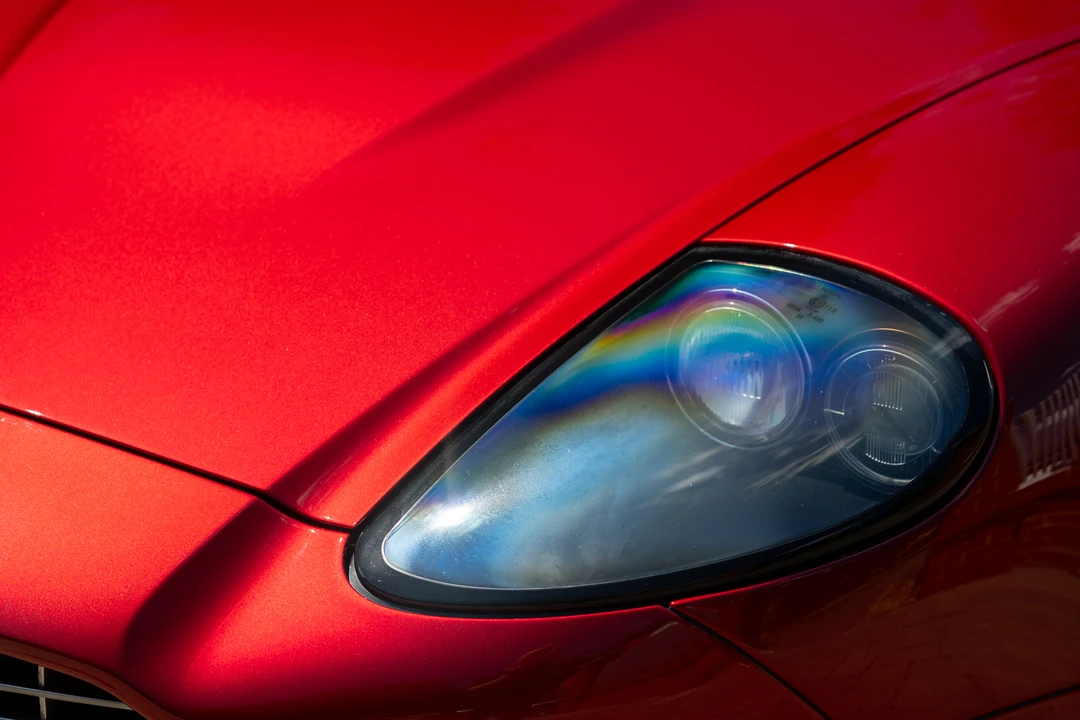 2004 Aston Martin Vanquish 1st Gen - Image 14 of 31