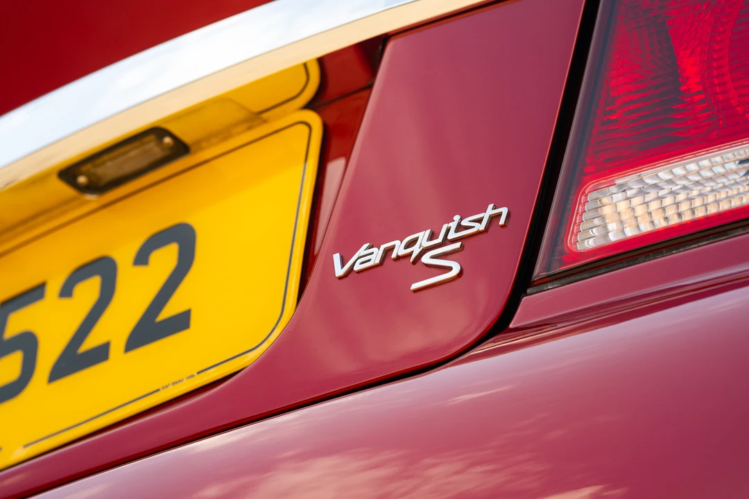 2004 Aston Martin Vanquish 1st Gen - Image 20 of 31